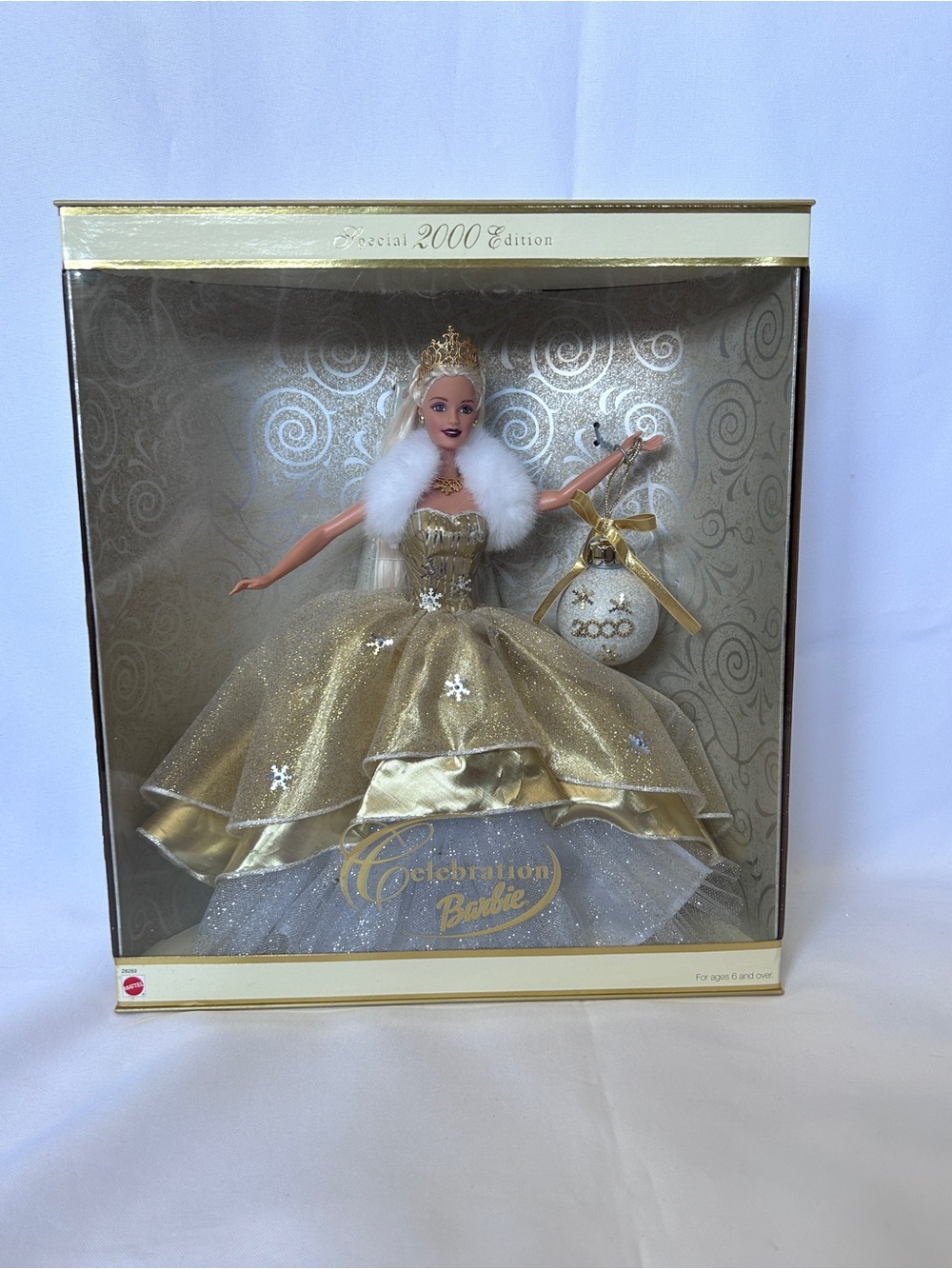Mattel Celebration Barbie in Sparkling Gold and White Gown (Year 2000)